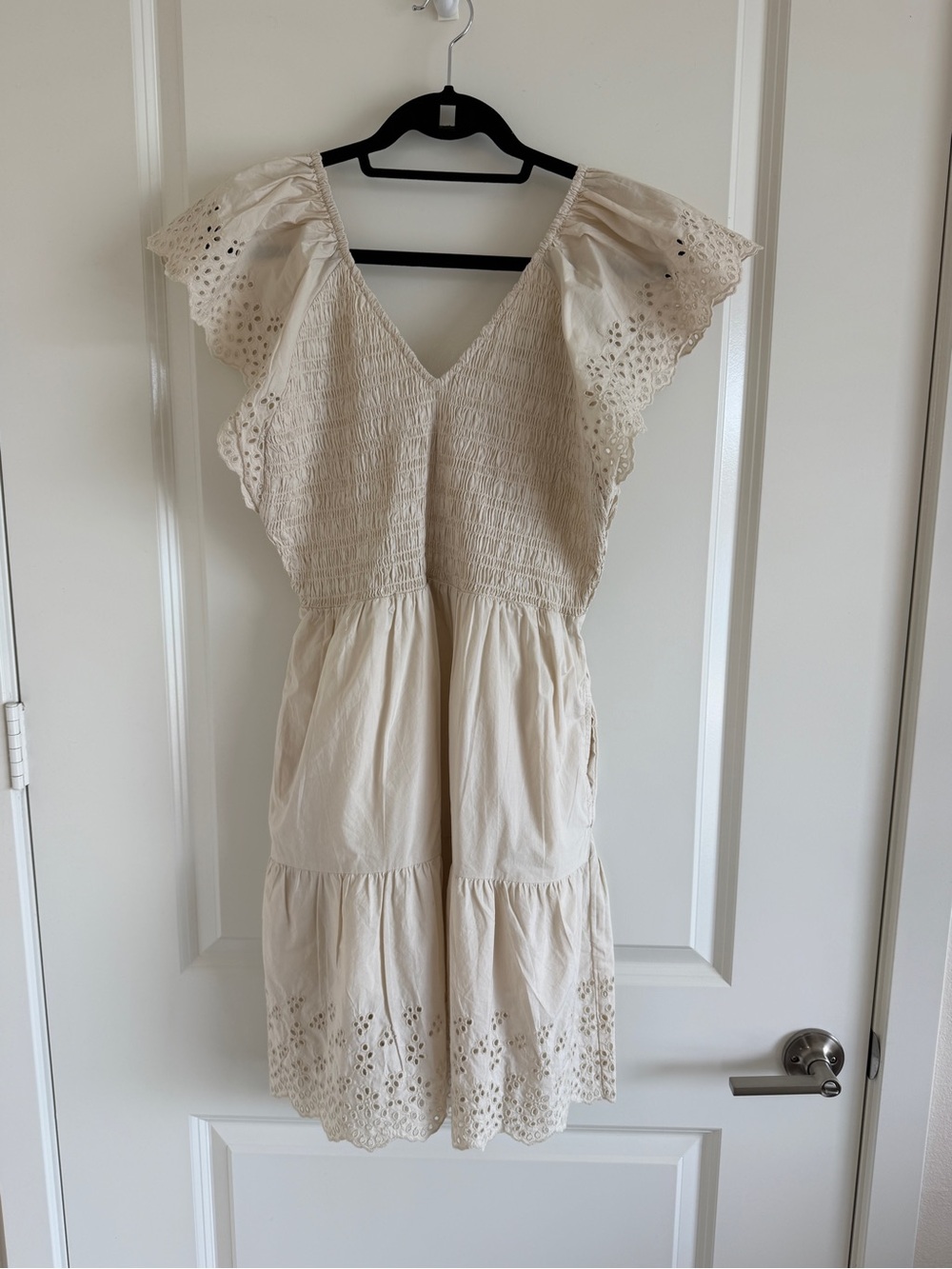 GAP Cream Backless Eyelet Flutter Sleeve Dress